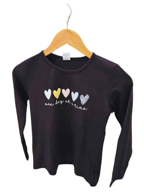 Remera One Day At a Time mangas largas