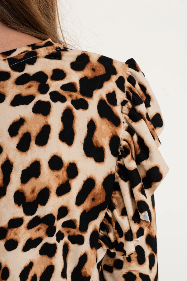 Remera con volados Carmela print - Imagen 6