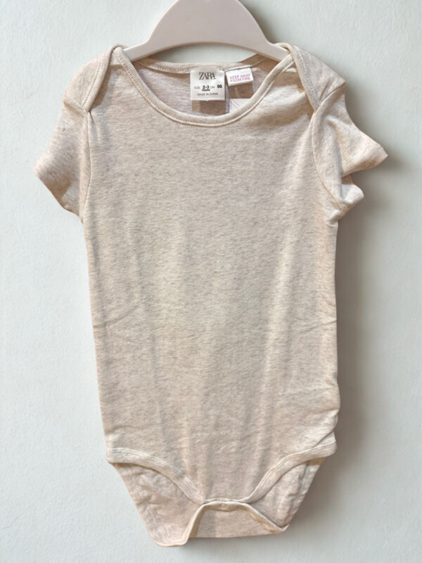 Body clasico Zara manga corta