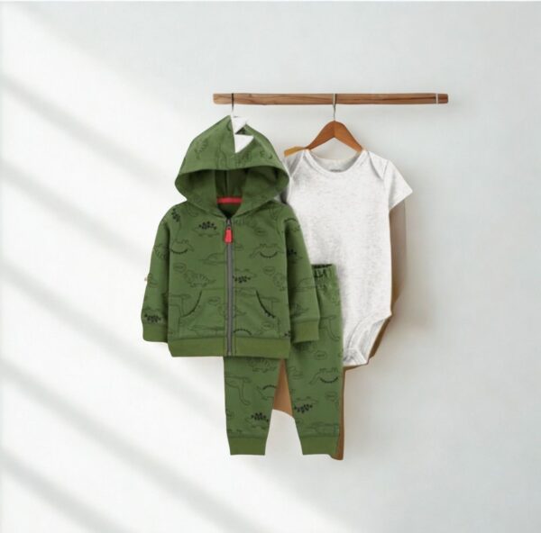 Campera Jurassic carters media estacion