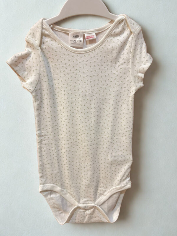 Body Hojas Zara manga corta
